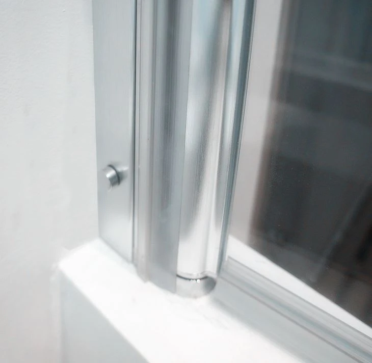 Hinged Bathtub Glass Enclosures Frameless